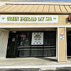 Green Emerald Day Massage exterior